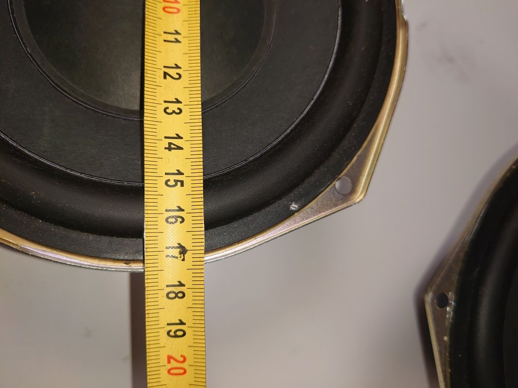 Мидбас автомобильный 7". Bose. 2 обмотки по 2 ом