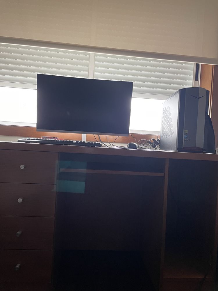 Secretaria maciça