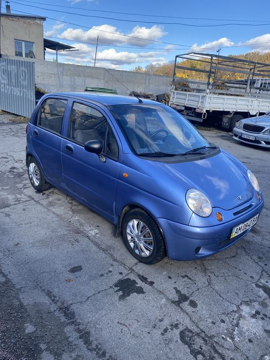 Продам маленьке авто