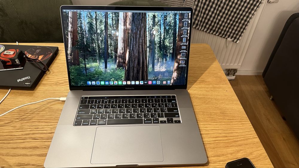 Mac book pro 2019 i9 32Gb 512gb radeon 4gb