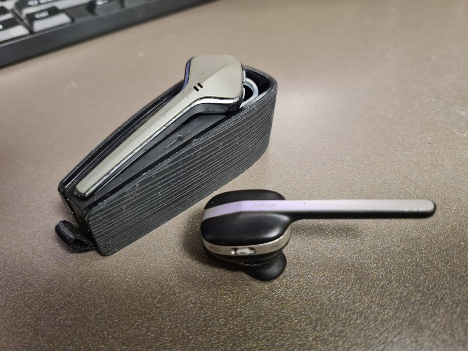 Гарнітура Plantronics Voyager 3200