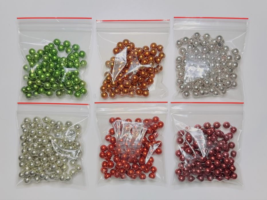Декоративні пластикові нитки з глянцевим намистом