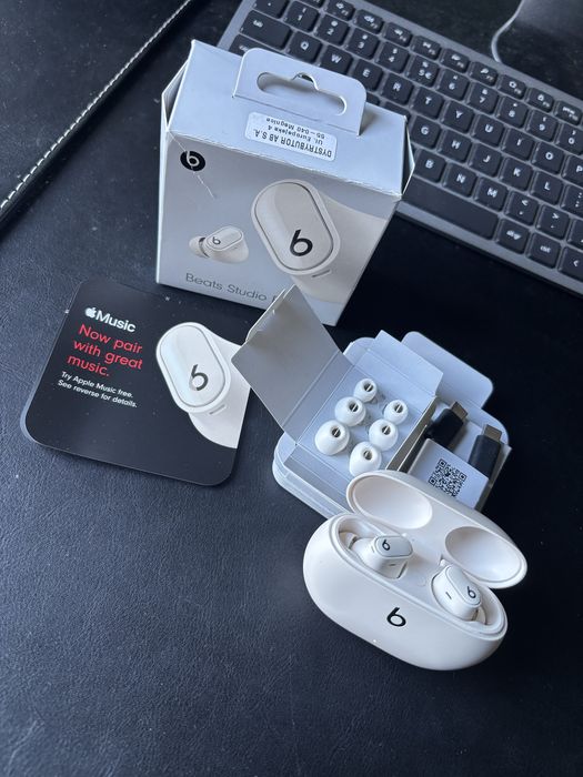 Beats Studio Buds+