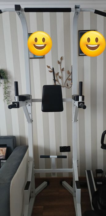 Stacja treningowa brzuszki pompki podciaganie