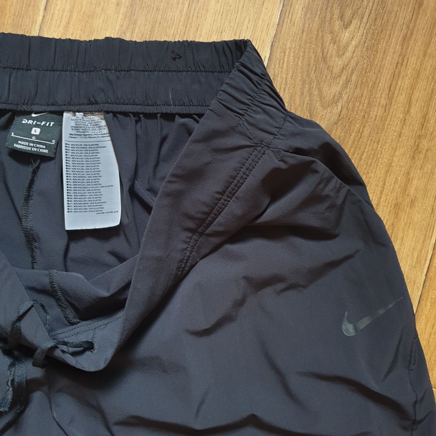 Штаны Nike L/M мужские 46/48 спортивные джоггеры чёрные компрессионные