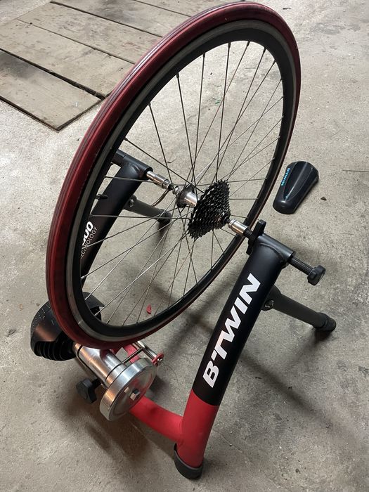 Trenażer rowerowy  B’Twin In Ride 500