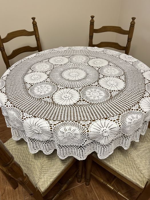 Mesa de Cozinha e Cadeiras