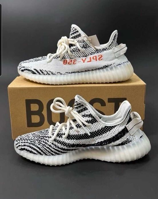 Buty Adidas Yeezy 350 białe nowe 43 1/3