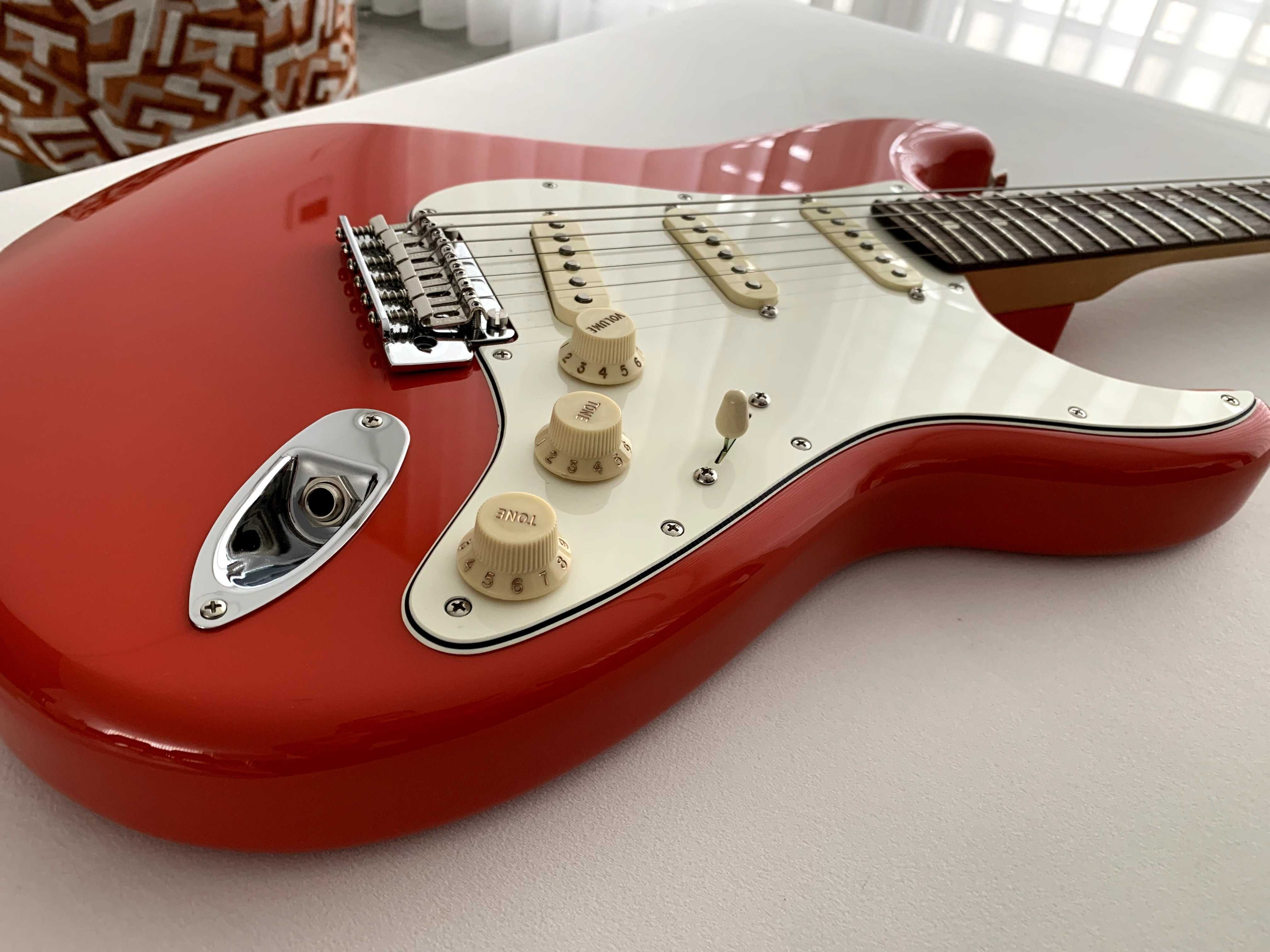 Fender Stratocaster Player II (Coral Red)