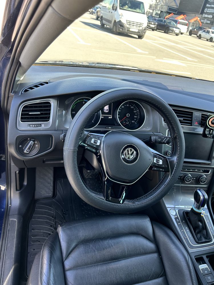 E Golf volkswagen