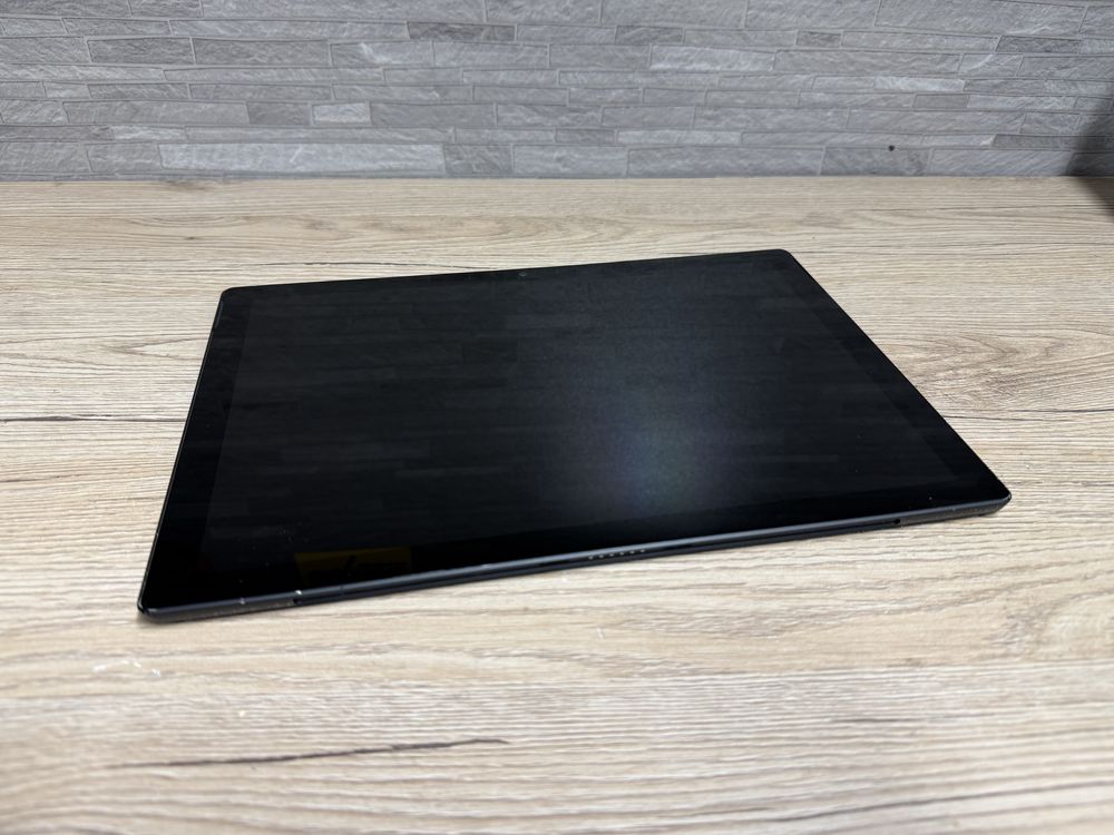 Microsoft Surface Pro 7 i5-10th/16/256gb/ на запчастини/ремонт