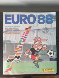 Caderneta euro 88 e mundial 98 em otimo estado