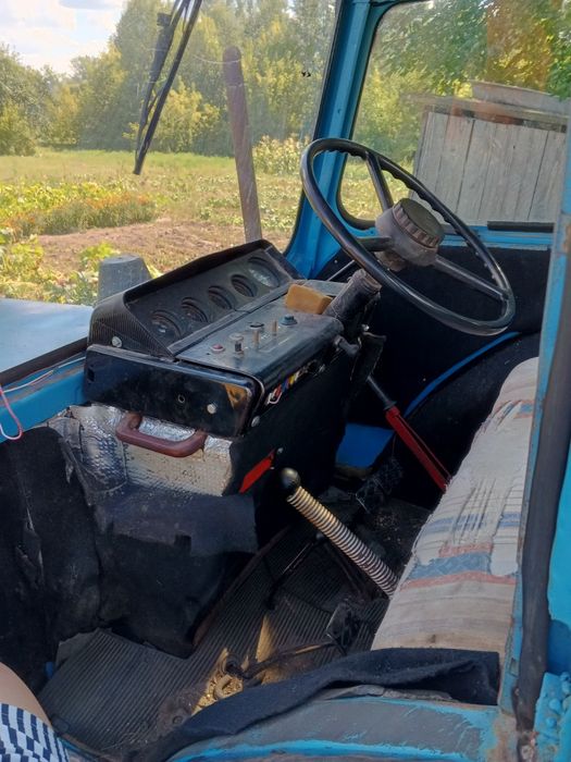 Трактор МТЗ -80 . В робочому стані