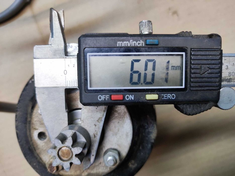 електродвигун UA7F54V 220В 6Вт 1320 об/хв