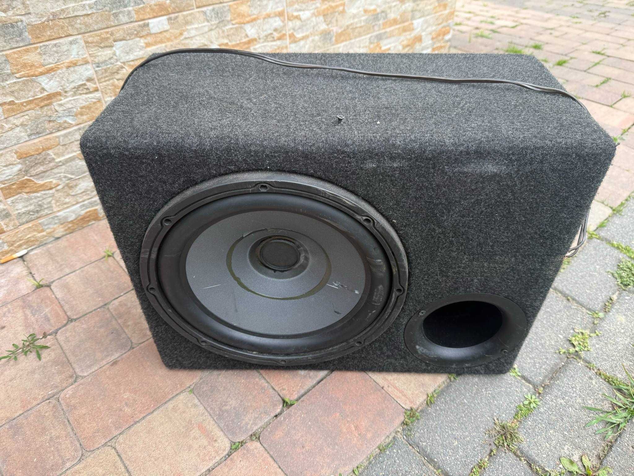 Wzmacniacz HELIX D FOUR + subwoofer
