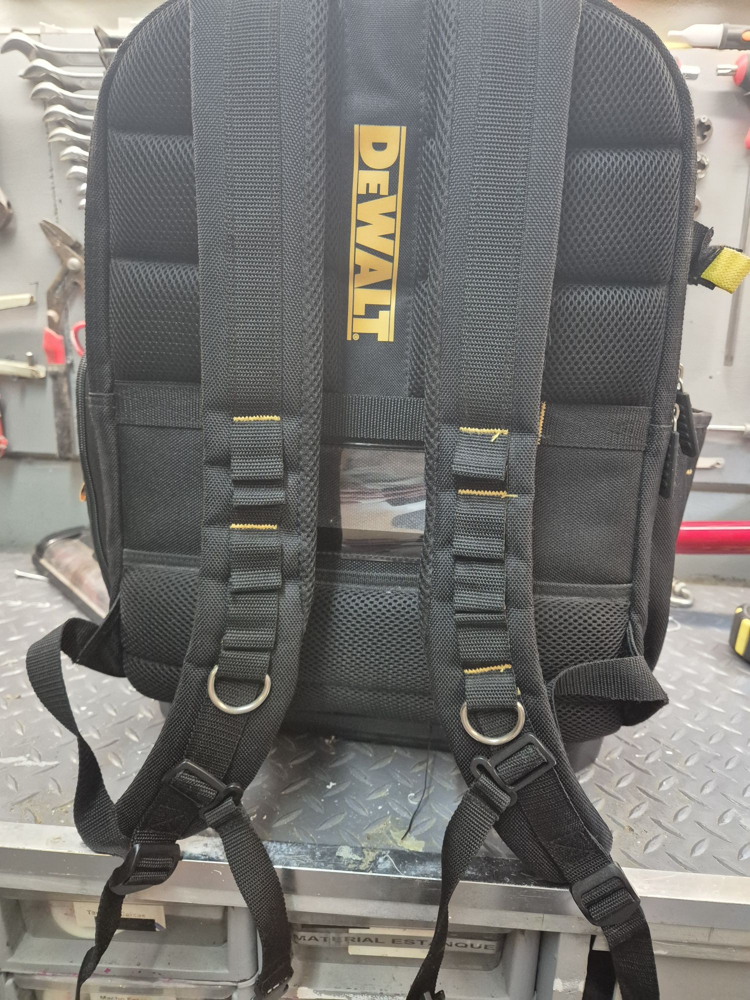 Mochila Dewalt DWST81690-1