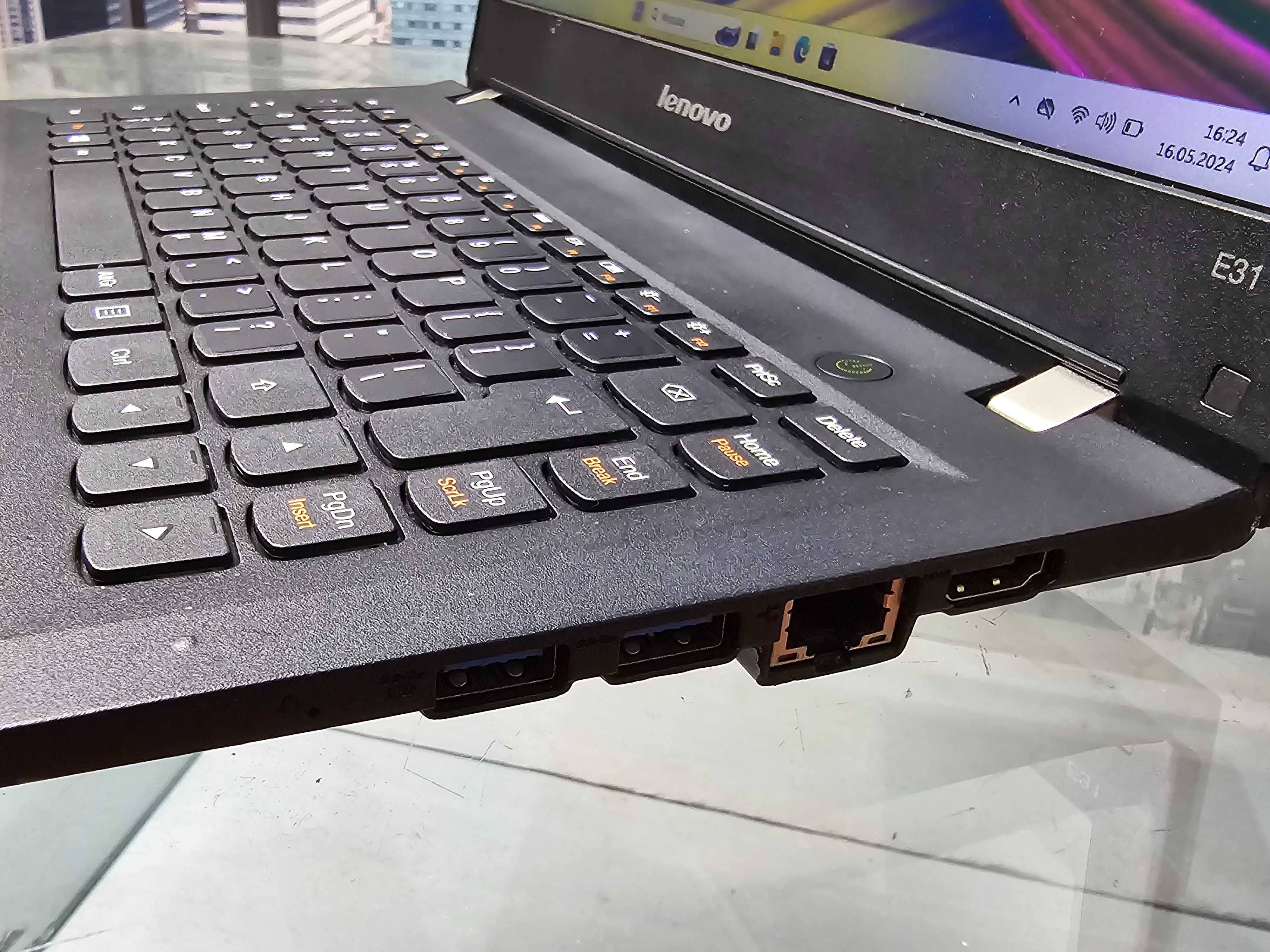 Biurowy Laptop Lenovo  i3 5005U 8GB RAM Dysk SSD Windows11 Office HDMI