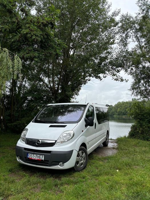Opel Vivaro Kamper Kampervan + 8 osobówka 2.0 CDTI Renault Trafic
