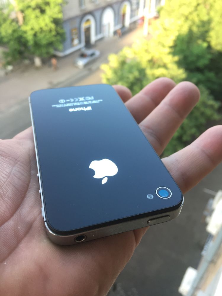 iPhone 4s 16gb (r-sim)