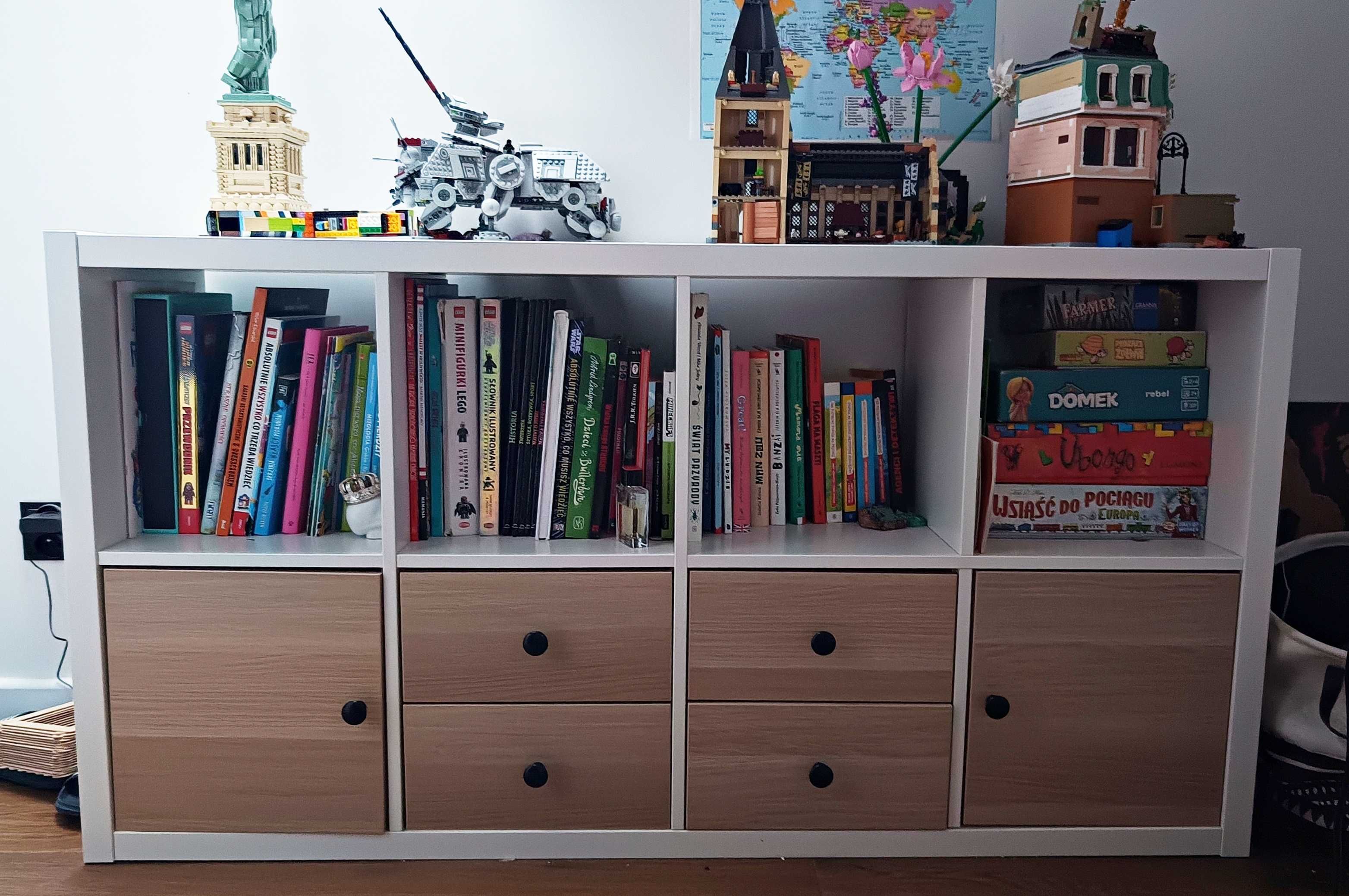 Kallax regał z szufladkami i zamykanymi półkami, IKEA