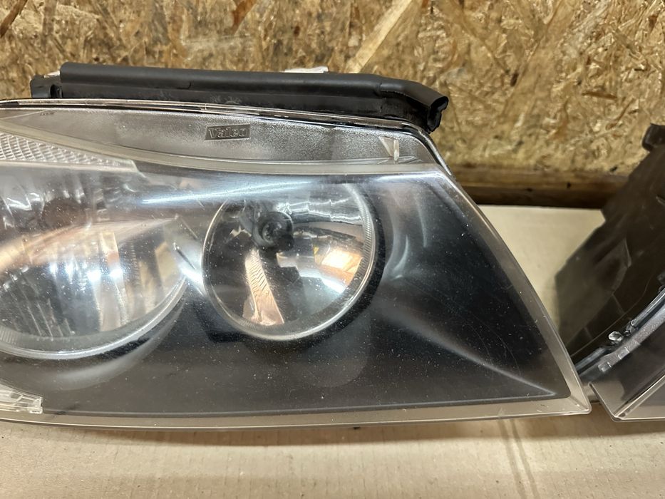 Передні фари БМВ 3 Е90 BMW 3 E90 2005-2008 дорестайл