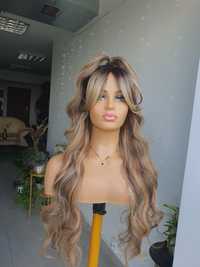 Długa peruka blond 3D naturalana fryzura Jennifer baleyage 70 cm fale