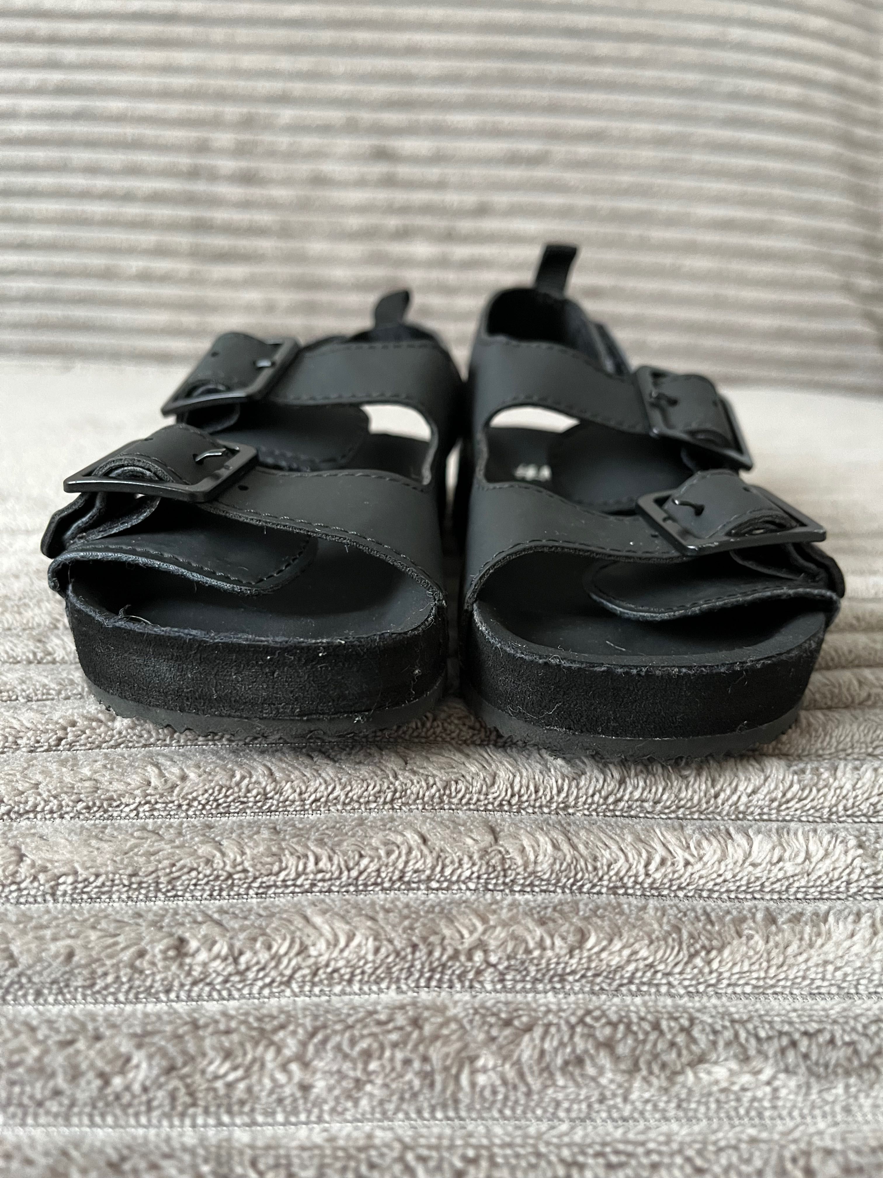 Босоніжки дитячі H&M 25розмір сандалі