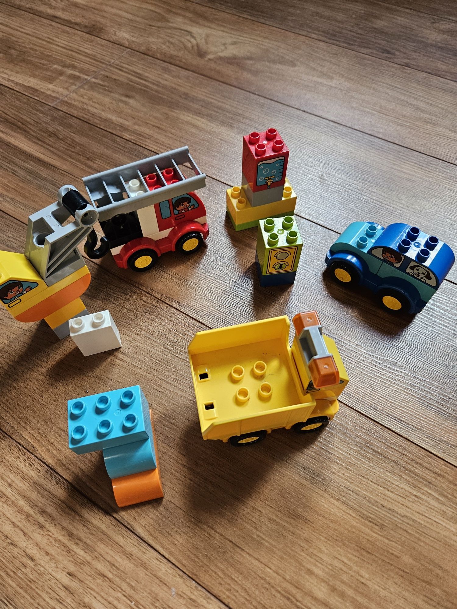 Lego duplo moje pierwsze pojazdy 10816