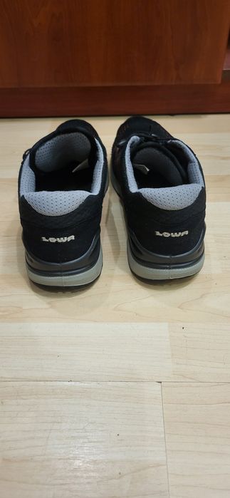 Продам тактичне взуття фірми LOWA