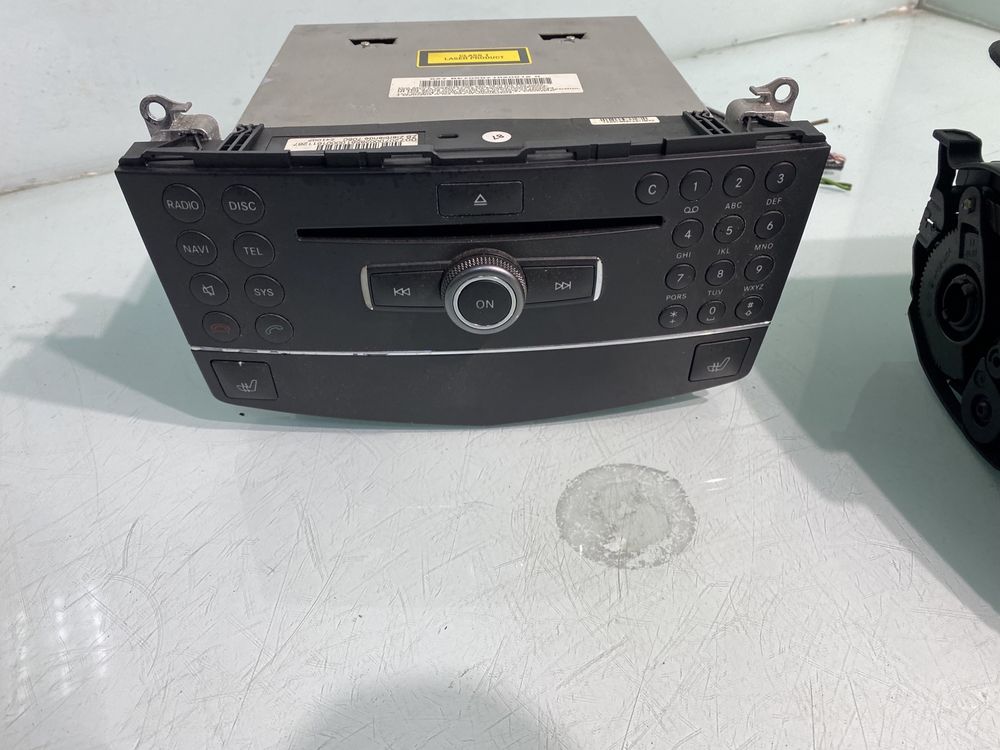 Mercedes C W204 Radio CD RDS Wyświetlacz Kratka Środkowa