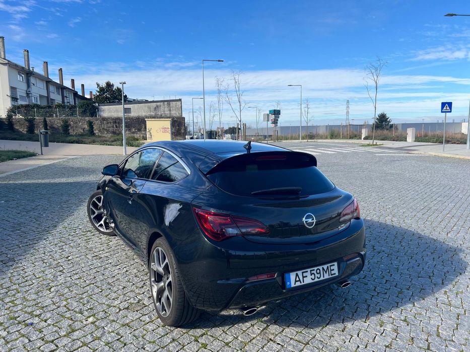 Opel Astra GTC 2.0 CDTI Biturbo