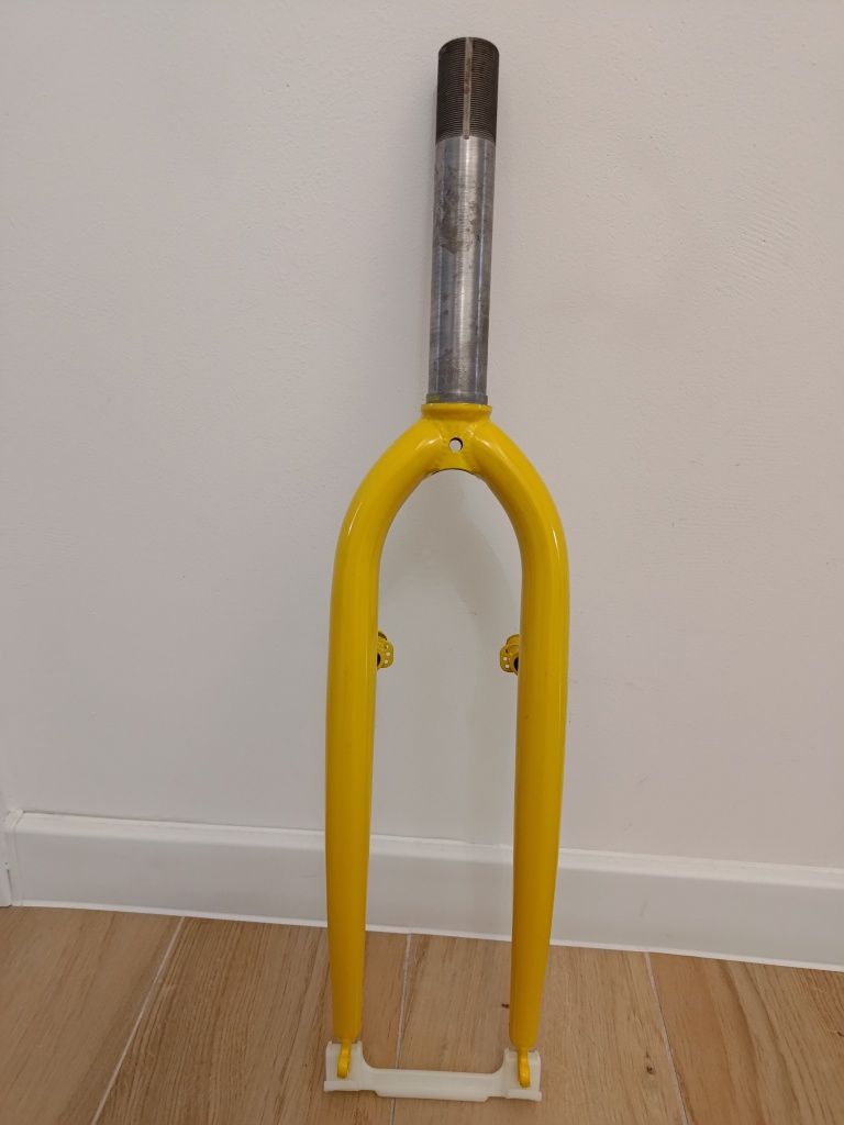 Widelec rowerowy 26" gwint 1 1/8"