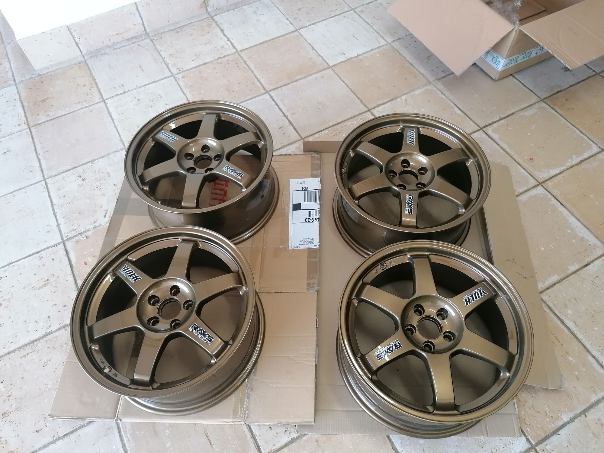 Rays TE37 OG Bronze / Volk Racing wheels