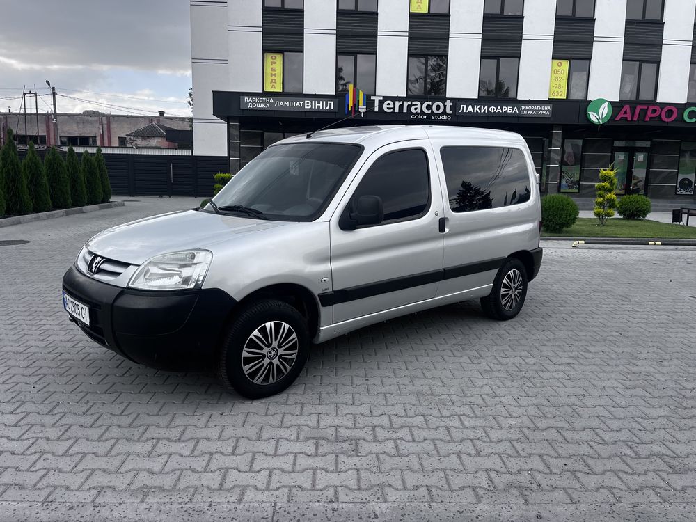 Продам Пежо Партнер 1.6 дізель
