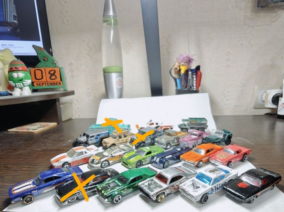 Машинки модели hot wheels matchbox  Jeep Ford Plymouth