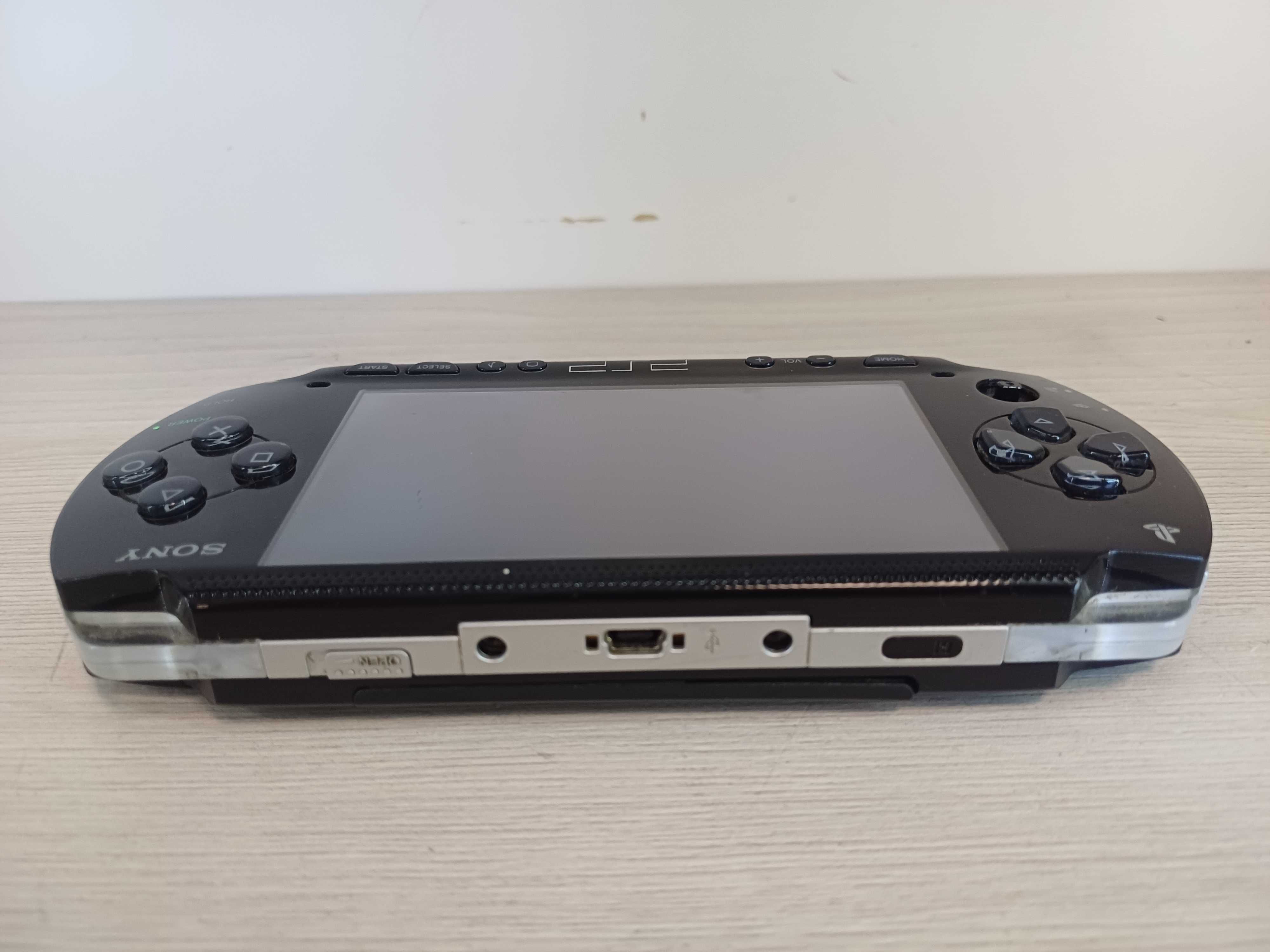 Konsola Sony PSP FAT classic 1000 (czarna)