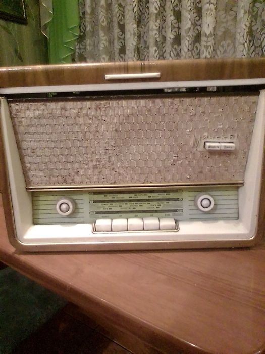 Лампова радіола «Минск-61»