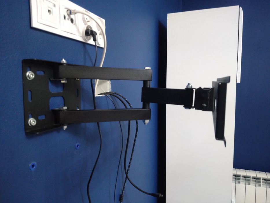 Uchwyt do TV do 42 cali