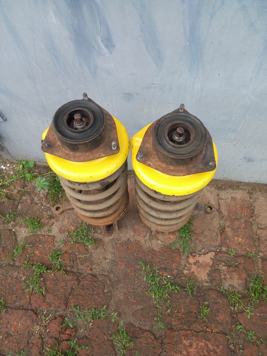 Передні стійки ваз 2109.