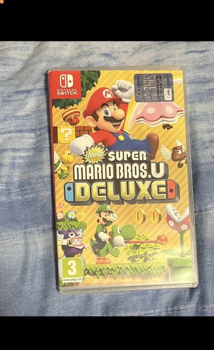 Mário deluxe U e Hollow knight