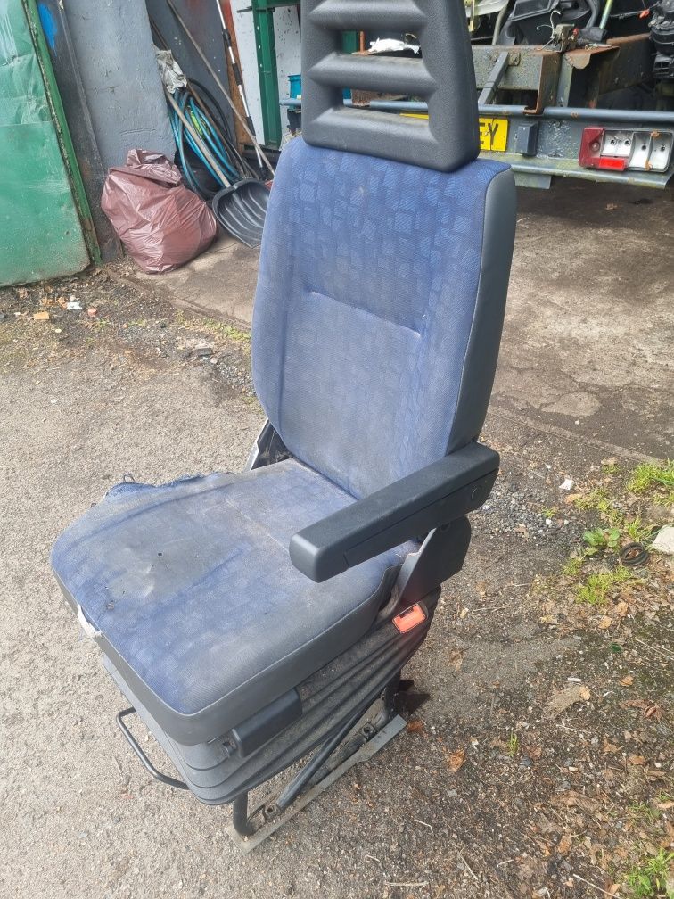 Siedzenia fotel kanapa iveco daily