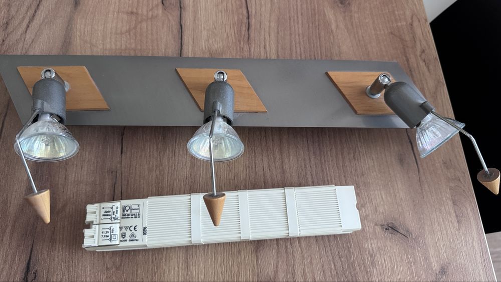 Lampa scienna sufitowa 3 reflektorki halogenowe
