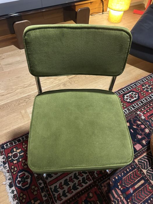 Krzeslo Bauhaus tapicerowane