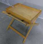 Mesinha de apoio / Mesa tabuleiro / Bar de sala