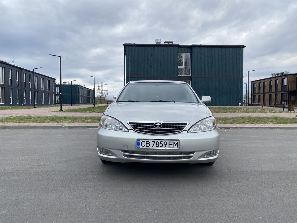 Toyota Camry 2003 год.