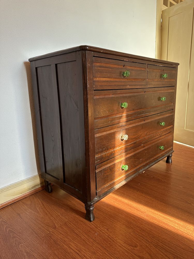 Movel a precisar de algum restauro