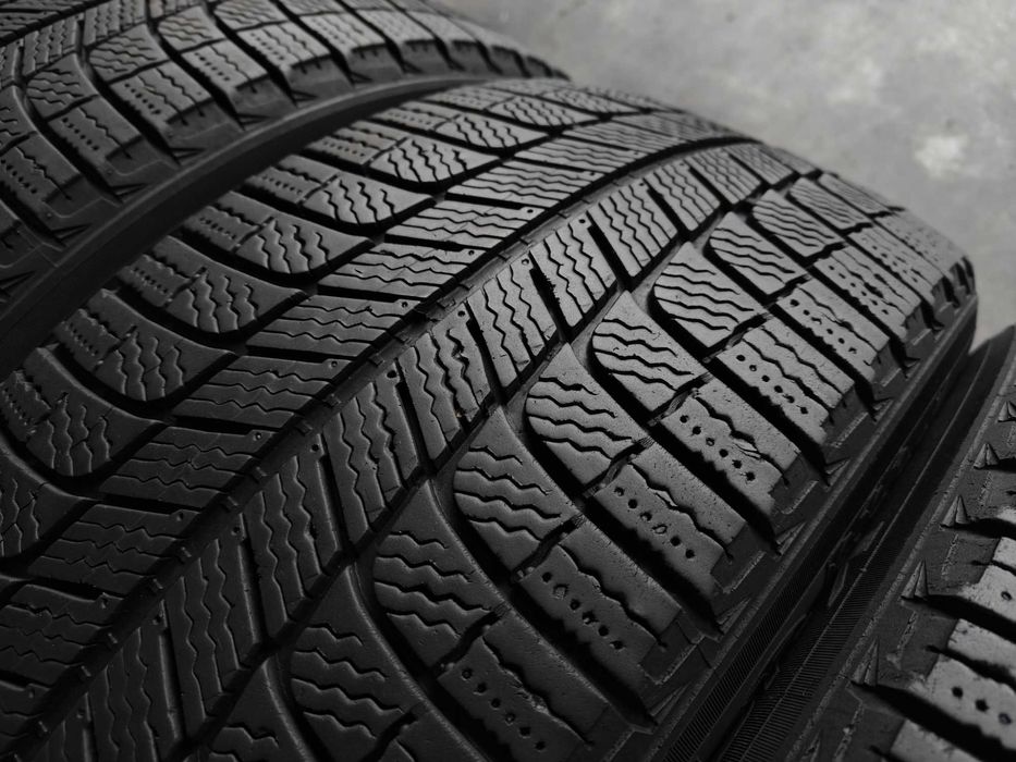 R17 215 55 зимові шини липучки Michelin X-ice