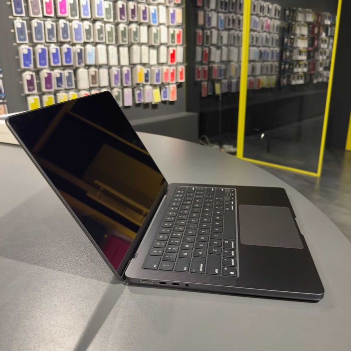 Ноутбук MacBook Pro 14" 2023 M3 Pro 18gb RAM 512gb SSD В НАЯВНОСТІ!