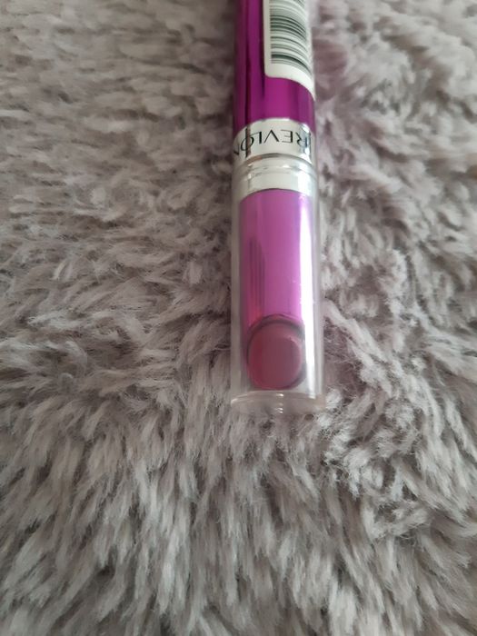 Pomadki revlon czerwona 755 i różowa 765