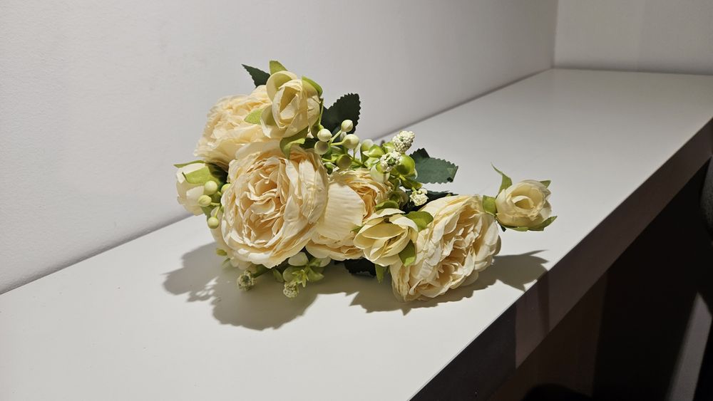 Bukiet sztucznych RÓŻ 3 gałązki